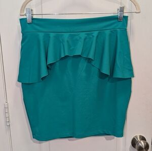 Bebe Peplum WB Knit Pencil Skirt Green‎ Size Medium New